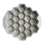 Nordic Ware Honeycomb Pull-Apart Pan - Image 2